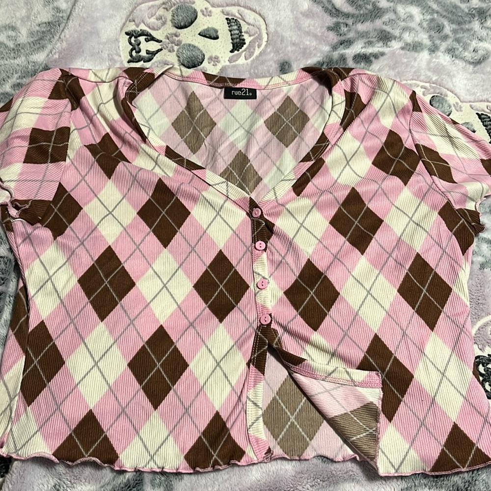Rue21 Pink, White, and Brown crop top short sleeve size M